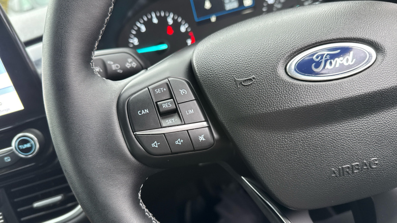 Ford Fiesta 1.0 EcoBoost Titanium 5dr Petrol Hatchback